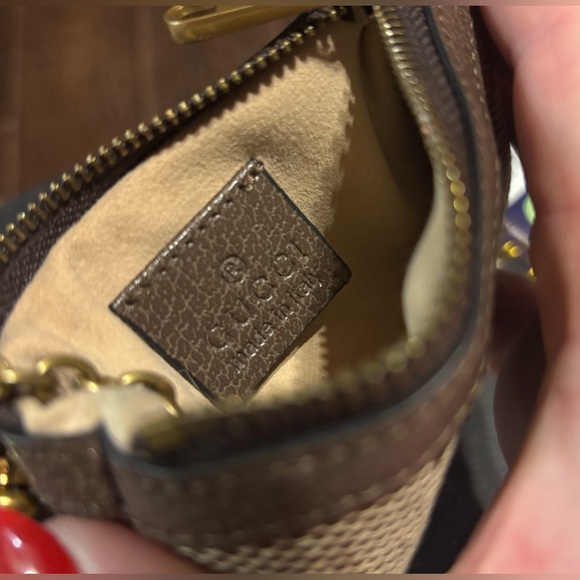 Gucci Keychain Pouch - Picture 4 of 5